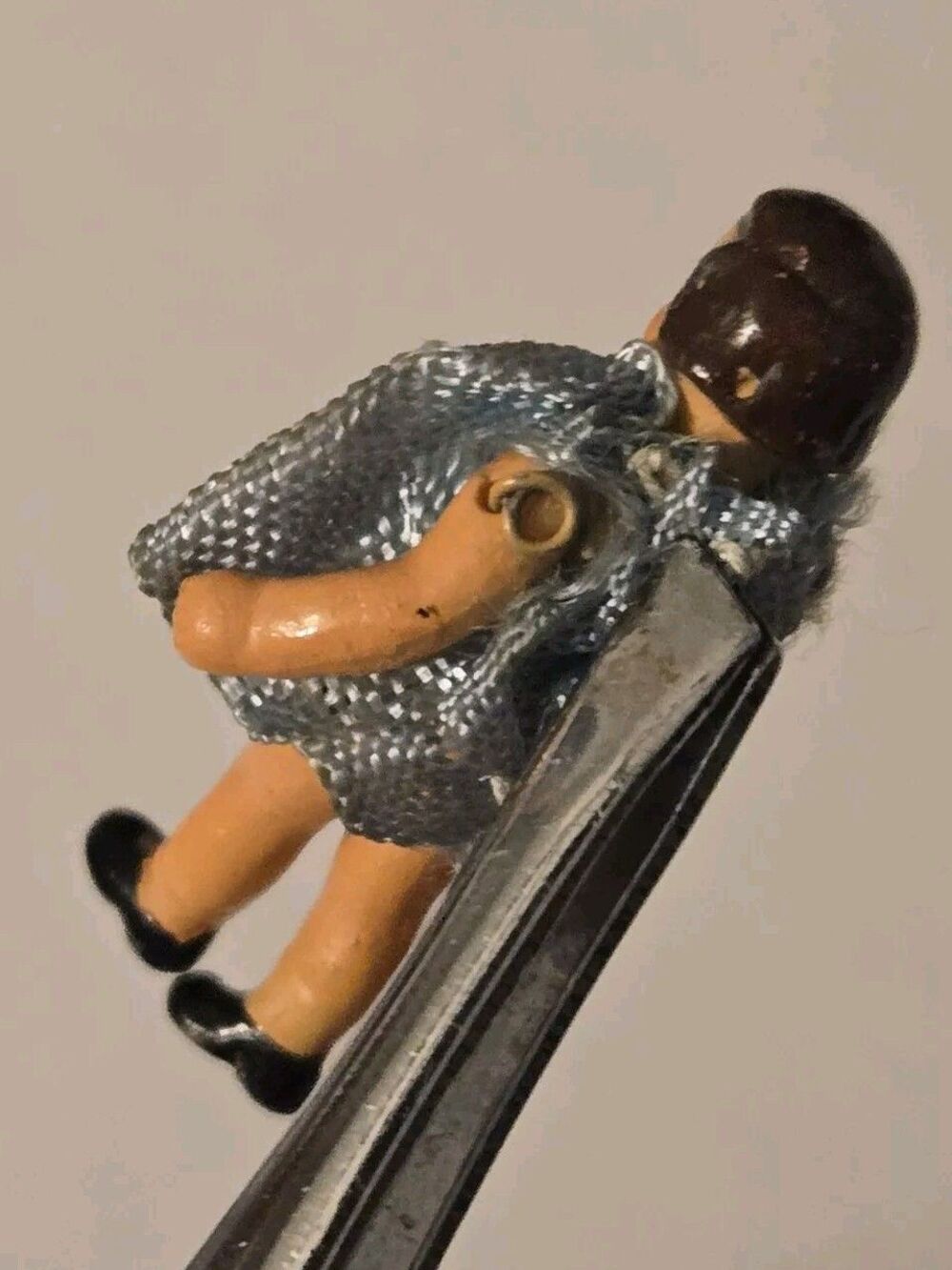 Rare German Hertwig Carl Horn Tiny 1" Jointed Miniature Doll - Picture 7 of 11